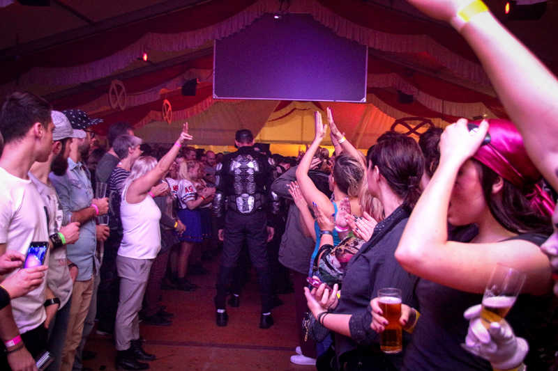 12-Ladies-Night-Mersch-Pattern-105