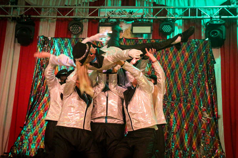 12-Ladies-Night-Mersch-Pattern-130