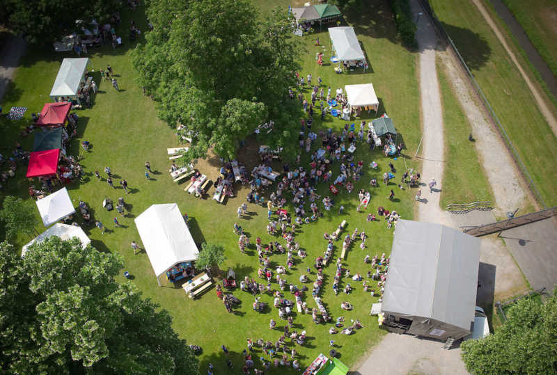 Wenn-Kinder-feiern-lacht-die-Sonne-COLLAGE-1-Kopie