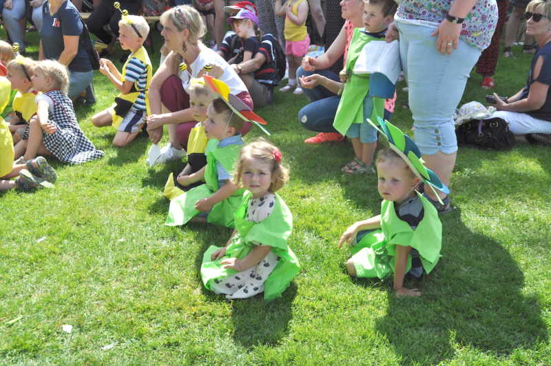 Wenn-Kinder-feiern-lacht-die-Sonne-COLLAGE-16-Kopie