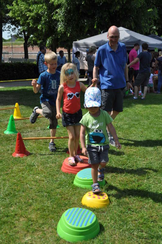 Wenn-Kinder-feiern-lacht-die-Sonne-COLLAGE-2-Kopie