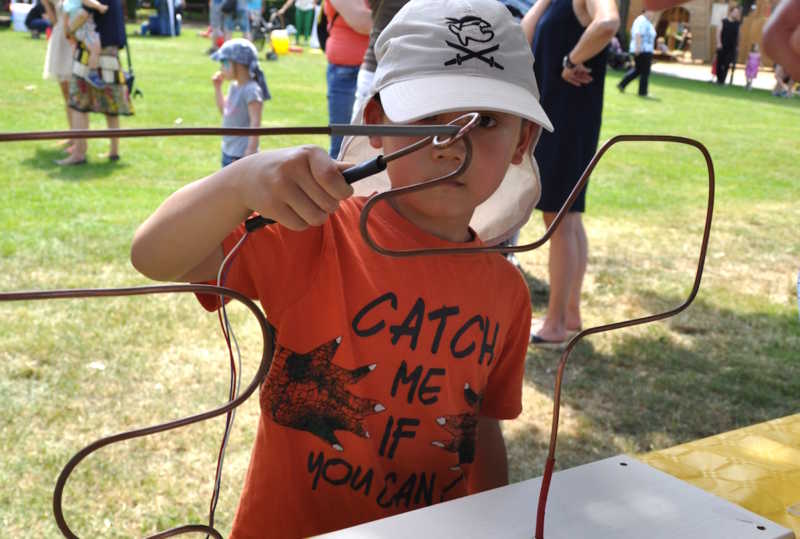 Wenn-Kinder-feiern-lacht-die-Sonne-COLLAGE-5-Kopie