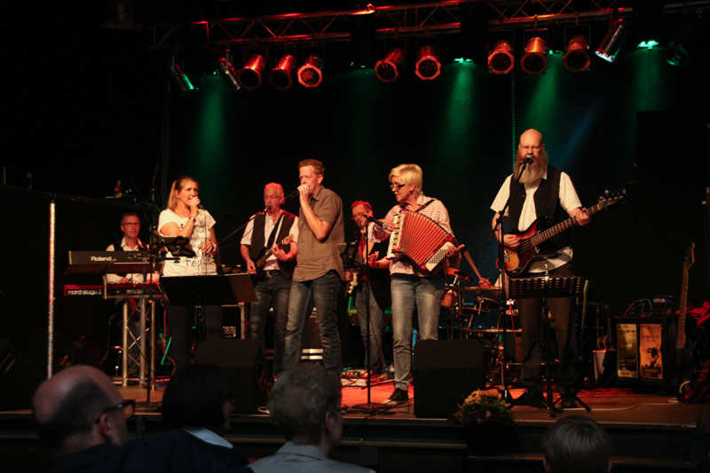 Band-IMG_7683Band-1