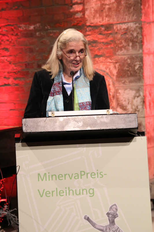 IMG_0632-Ministerin-Pfeiffer-Poensgen-Isabel-k