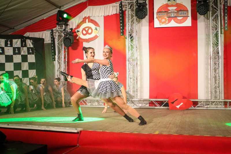 13-LadiesNight-Showtanz-Mersch-Pattern-034