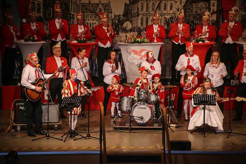 Kostuemsitzung-KG-Rurbluemchen-Juelich-26