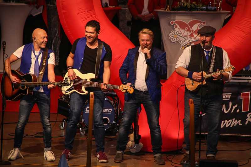 Kostuemsitzung-KG-Rurbluemchen-Juelich-72