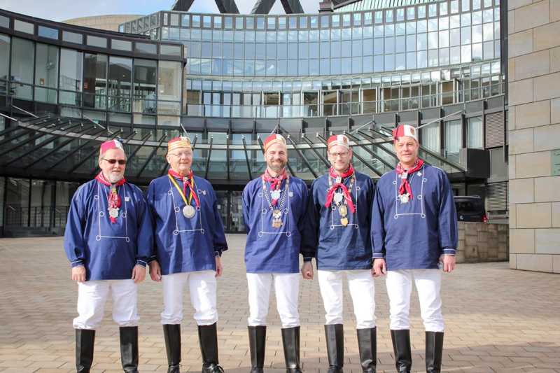 Landtag-Lazarus-Strohmanus-mitPeill-01