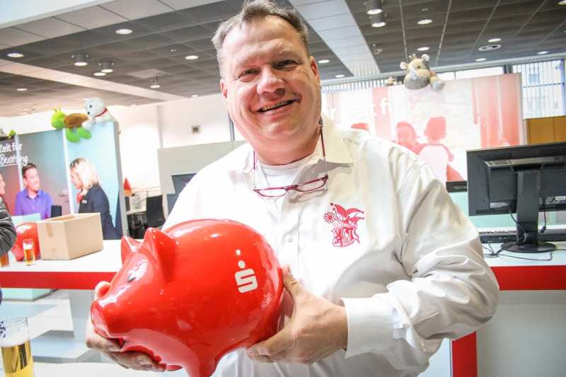 Sparkasse-Dueren-Sparschwein-Aktion-04
