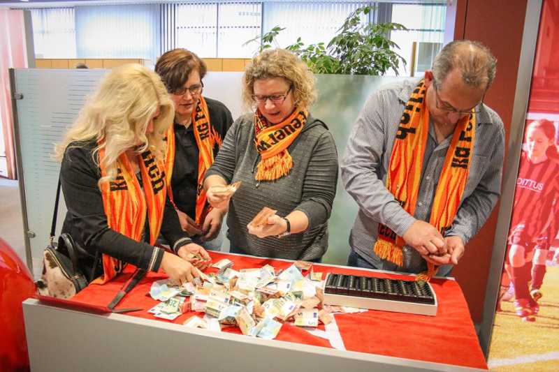 Sparkasse-Dueren-Sparschwein-Aktion-17