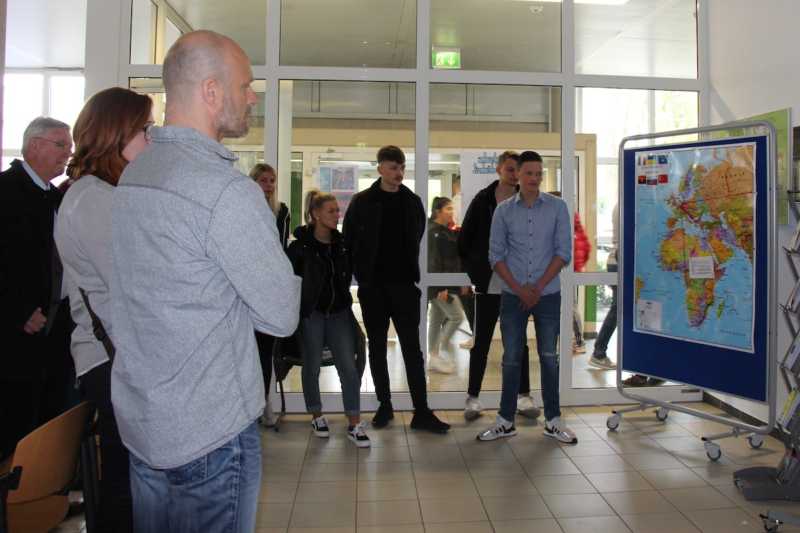 BKJohneRassismusBKJmitCourage11_p-Kopie