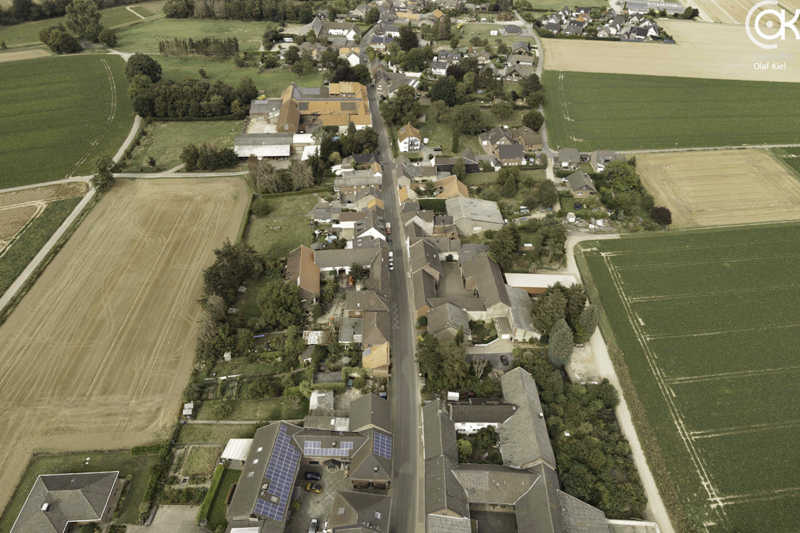 DCIM\134C23HD\YUN_0010.