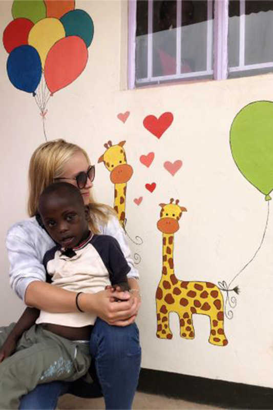 Schule-Uganda-17_farewell_10