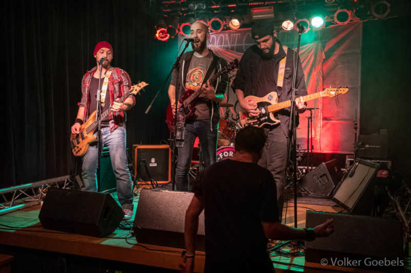 Rock-City-Pit-is-open-Kulturbahnhof-Jülich-2019-Ape-Shack-048