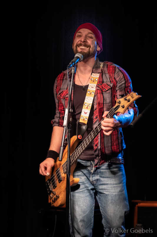 Rock-City-Pit-is-open-Kulturbahnhof-Jülich-2019-Ape-Shack-055