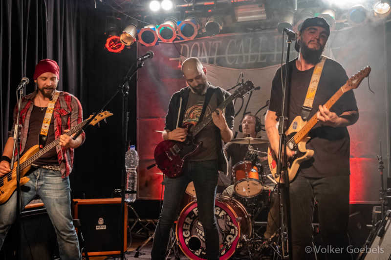 Rock-City-Pit-is-open-Kulturbahnhof-Jülich-2019-Ape-Shack-059