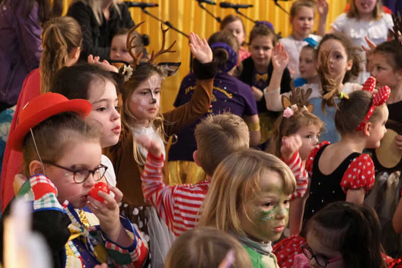 OLYMPUS DIGITAL CAMERA