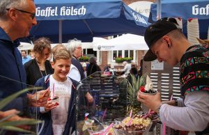 Das erste Street-Food-Festival in der Jülicher Innenstadt | Fotos: Dorothée Schenk