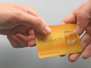 Das neue Plus im Ehrenamt Die Ehrenamtskarte für Menschen, die sich mehr als 250 Stunden im Jahr ehrenamtlich für die Gesellschaft einsetzen. Foto: ehrensache.nrw