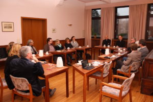 Die Fachkonferenz katholische und evangelische Religion. Foto: Schule