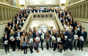 Die Absolventen der Fachhochschule Aachen. Foto: FH Aachen / Heike Lachmann