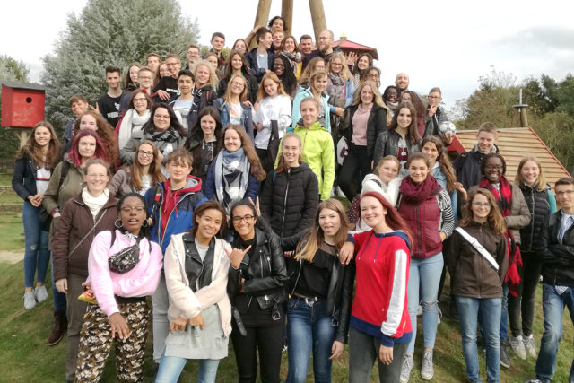 Ein Besuch im Brückenkopf-Park gehörte für die Schüler zum Vergnügungsprogramm dazu. Foto: MGJ