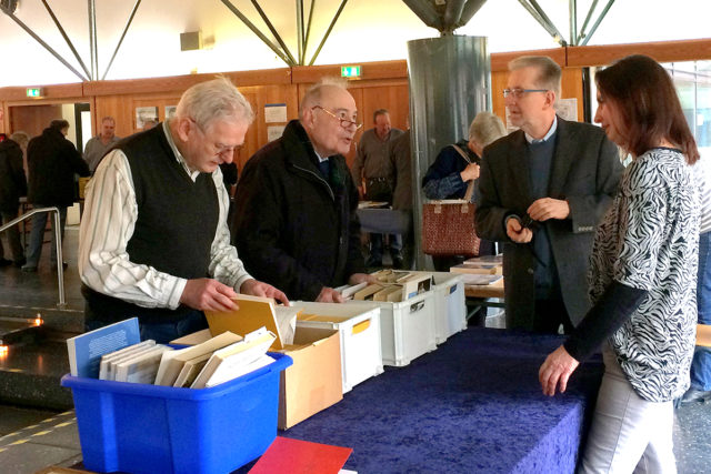 Die Jülicher Bücherbörse im PZ des Gymnasiums Zitadelle der Stadt Jülich ist Treffpunkt für alle Interessierten an der Jülicher Geschichte. Foto: Guido von Büren