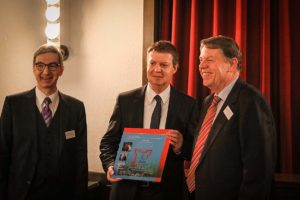 Laudator Dr Rüdiger Urban, Preisträger Carlo Aretz und Wolfgang Hommel Vorsitzender Stadtmarketing e.V. | Foto: HZG