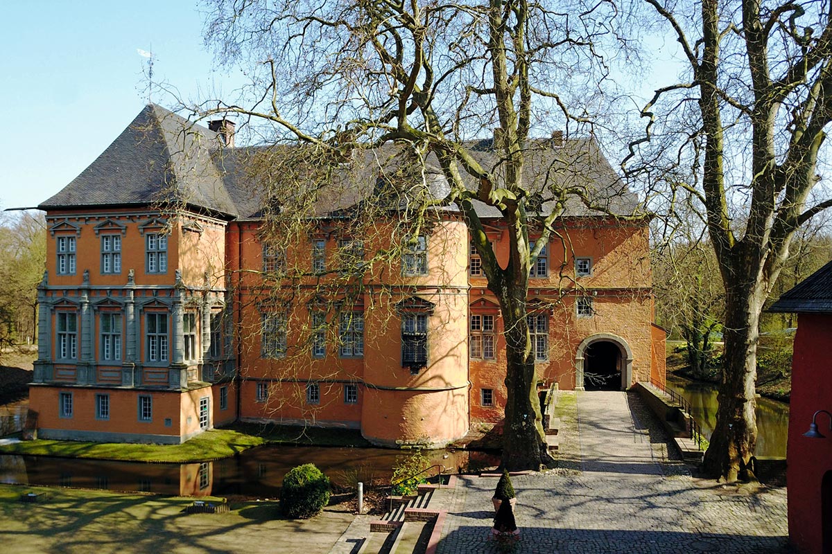 Schloss Rheydt in Mönchengladbach ist ein Kleinod der Renaissance mit engen künstlerischen Bezügen zum ehemaligen herzoglichen Schloss in der Zitadelle Jülich | Foto: Städtisches Museum Schloss Rheydt