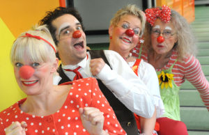 Die "Klinikclowns" stellen im Jülicher Elisabeth-Krankenhaus aus. Foto: Klinikclowns