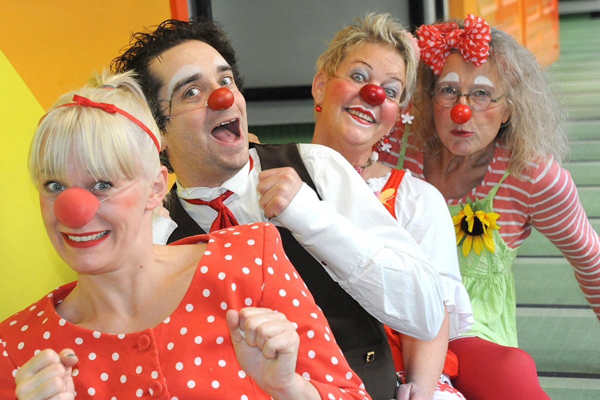 Die "Klinikclowns" stellen im Jülicher Elisabeth-Krankenhaus aus. Foto: Klinikclowns