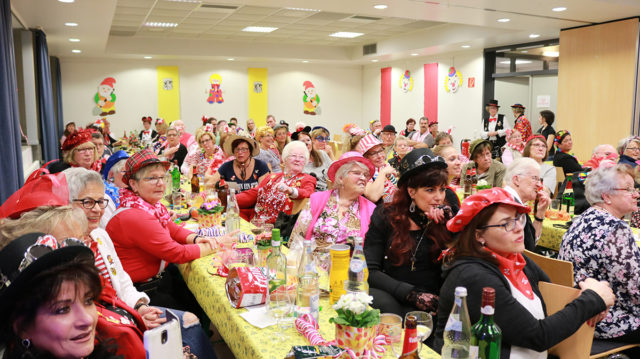 Spaß am handgemachten Karneval hatte das Publikum im Rochusheim. Foto: David Merz