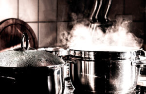 Tischgemeinschaft Foto: 256417/pixabay