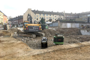 Dem Abriss soll der Aufbau des neuen Kreishauses an der Düsseldorfer Straße folgen. Foto: Dorothée Schenk