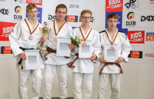 Silas Dell (l) vom Jülicher Judoclub (JJC) ist deutscher Vizemeister. Foto: Verein