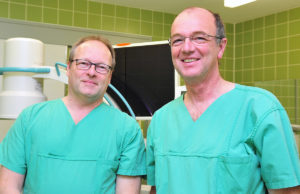 Oberarzt Alwin Bulla und Chefarzt Dr. med. Klaus Hindrichs im St. Elisabeth-Krankenhaus Jülich. Foto: Kaya Erdem