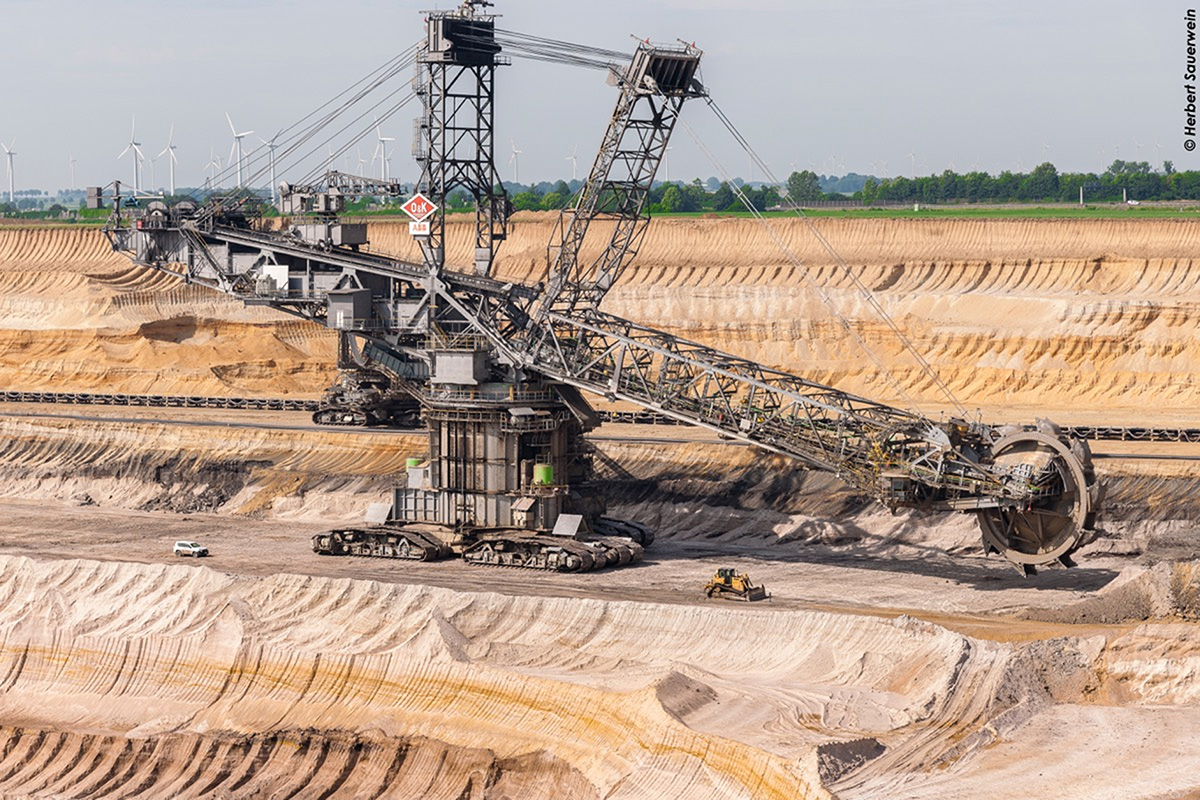 Braunkohle-Bagger. Foto: Herbert Sauerwein