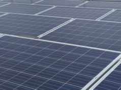 Photovoltaikmodule auf dem Dach des Schulzentrums. Foto: Sebastian Ross, Stadt Jülich