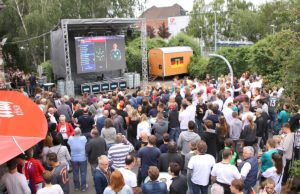 Da war die WM-Welt noch in Ordnung. Foto: Frank Besselmann