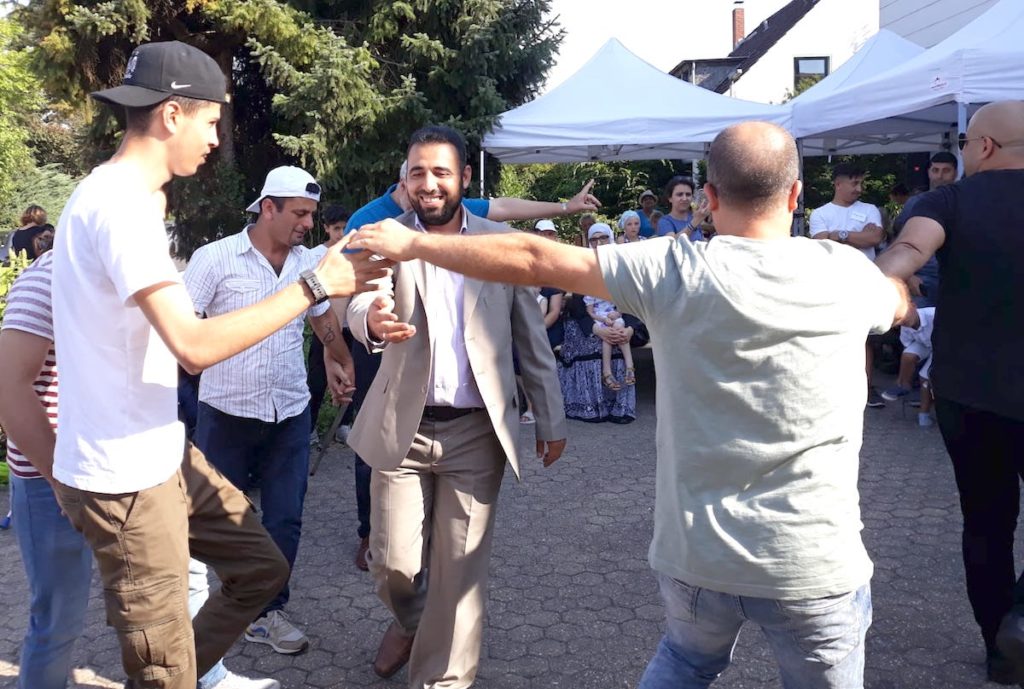 Dabkah-Tanz zum Mittanzen. Foto: Stadt Jülich / Beatrix Lenzen