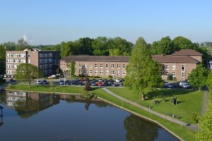 Das Neue Rathaus ist Sitz der Stadtverwaltung Jülich und somit Arbeitsplatz für den Bundesfreiwilligendienst beim Amt für Stadtmarketing. Foto: Stadt Jülich/Stein