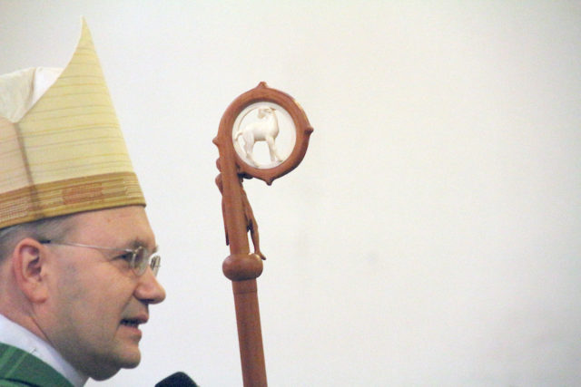 Bischof Helmut Dieser. Foto: Dorothée Schenk
