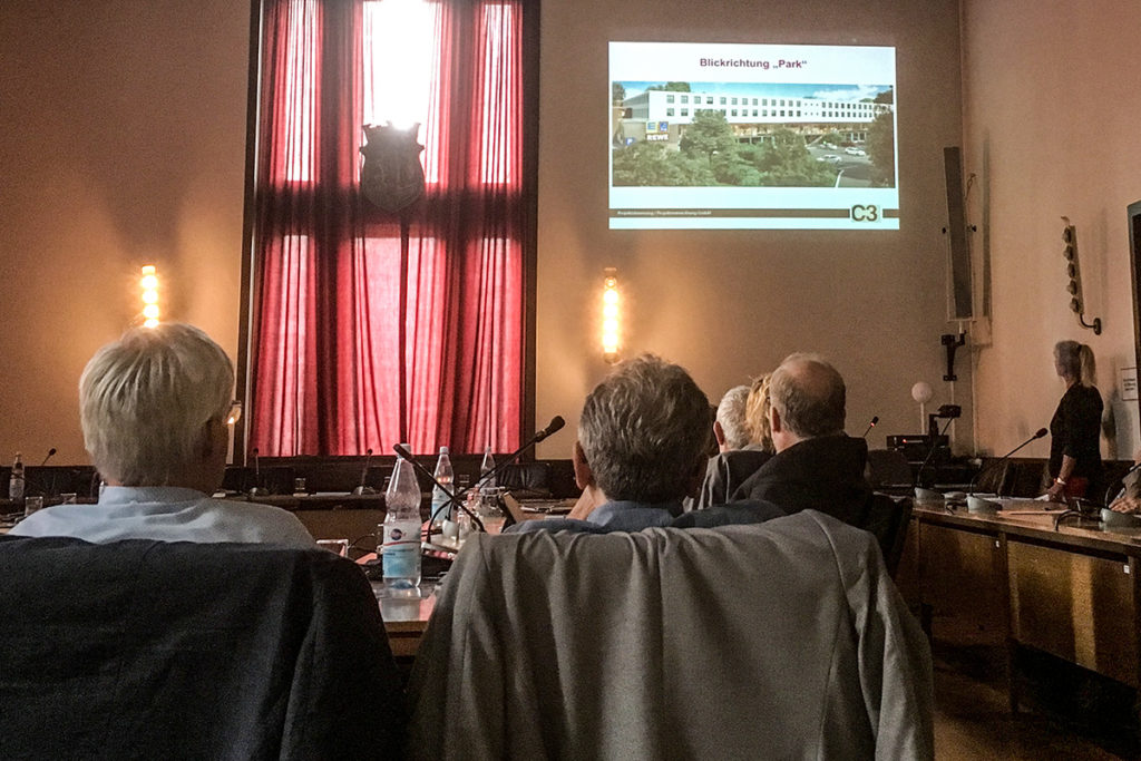 Ansicht 3 der Umbaupläne des Rathauses. Foto: Dorothée Schenk
