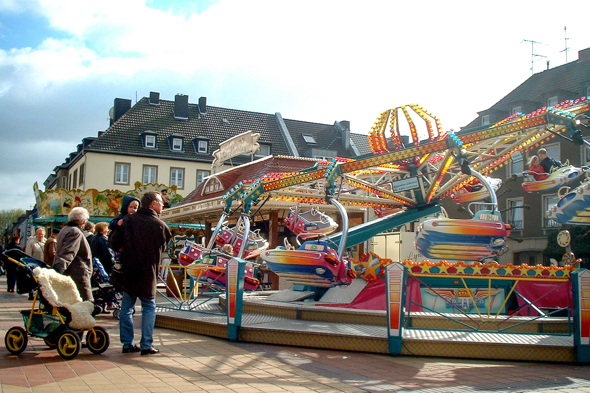 Christinakirmes auf dem Markt in Jülich. Foto: Archiv PuKBSuS