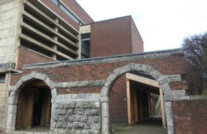 Die Sporthalle des Gymnasiums Zitadelle ist bereits seit Jahresanfang gesperrt. Foto: Dorothée Schenk