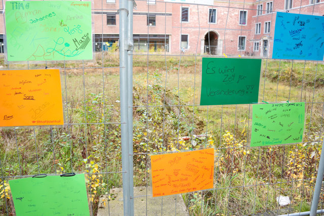 Klares Statement der SV: es wird Zeit für Veränderung meinen die Gymnasiasten der Zitadelle. Foto: Dieter Benner