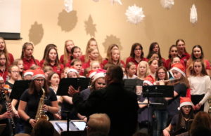 Weihnachtskonzert im Jülicher Mädchengymnasium statt