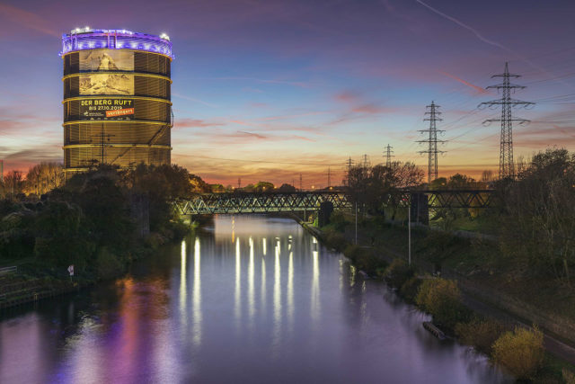 Oberhausen – im Bild der Gasometer - ist am 10. und 11. Mai Ziel des Sonderzugs der Rurtalbahn. Insgesamt werden 2000 Tickets für die beiden Ausflüge im Rahmen der Kreis Düren-Tage verlost. Einsendeschluss für Bewerbungen um die Karten ist am 8. März. Foto: Guido Alfes