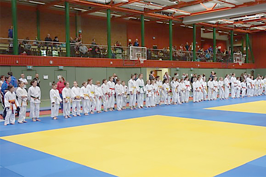 Die Begrüßung der weiblichen U13 beim Rurauencup 2018. Foto: Jülicher Judoclub