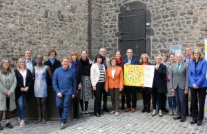 Vertreter des Arbeitskreises Museen im Kreis Düren stellten im Jülicher Hexenturm das Programm für den Internationalen Museumstag am Sonntag, 19. Mai, vor. Foto: Kreis Düren